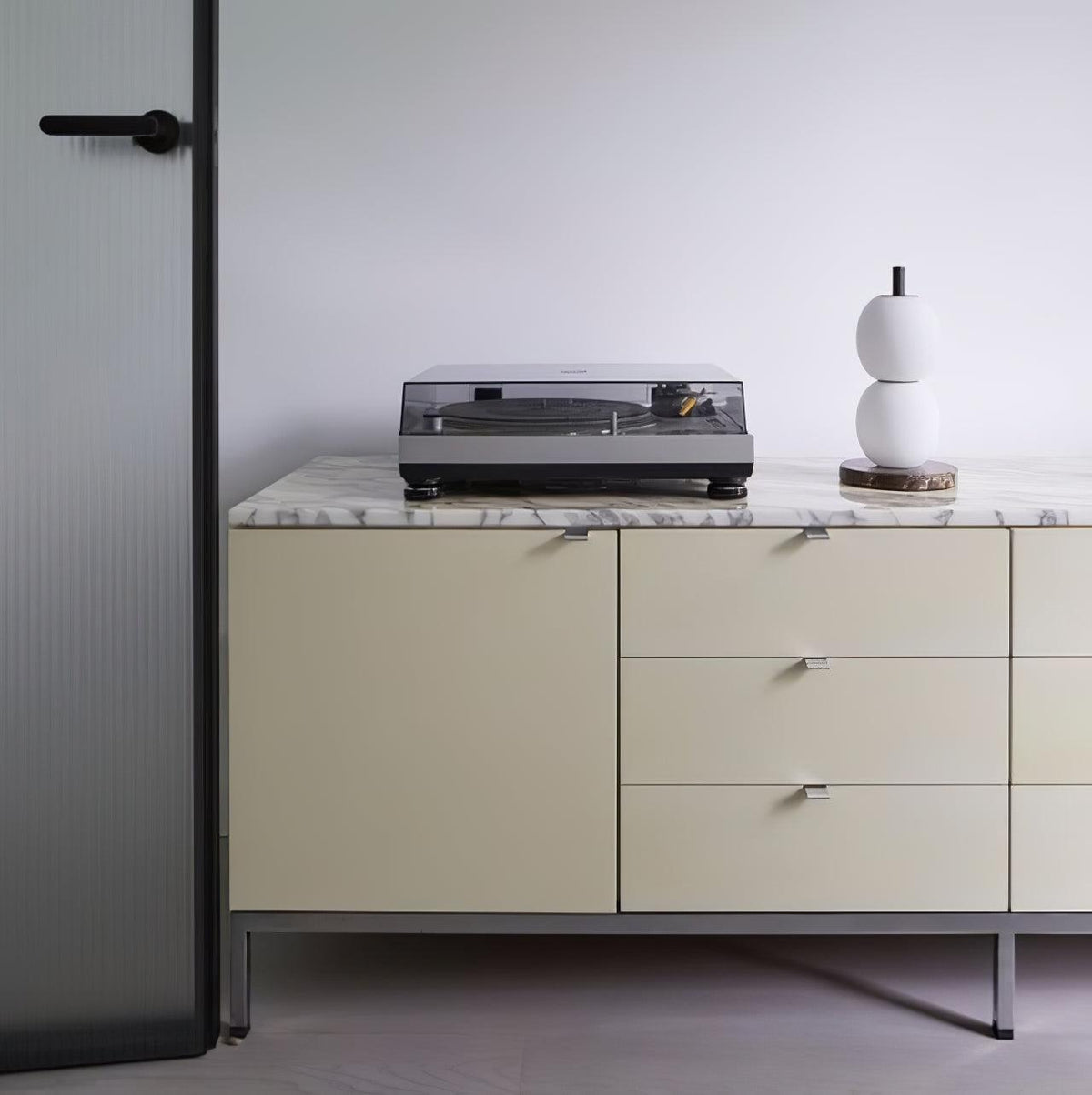 Olive lámpara de mesa moderna de mármol