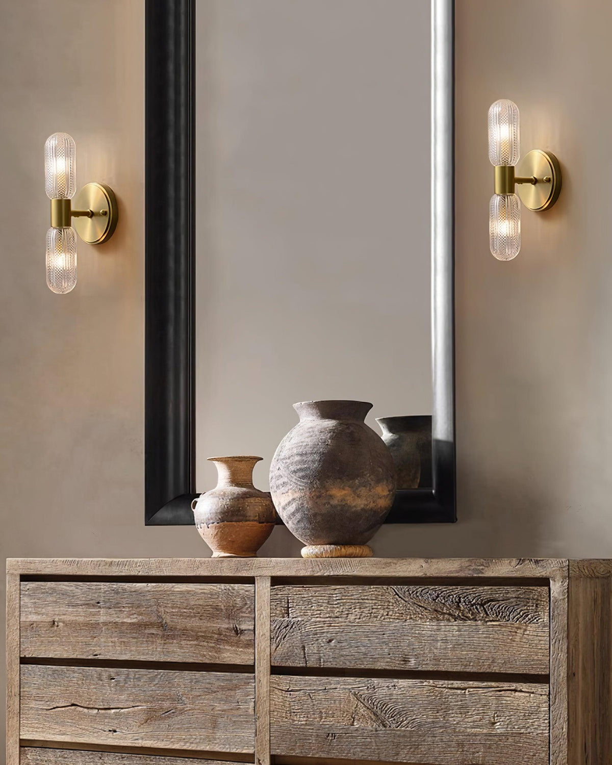 Eira aplique de pared con dos luces en latón y vidrio texturizado