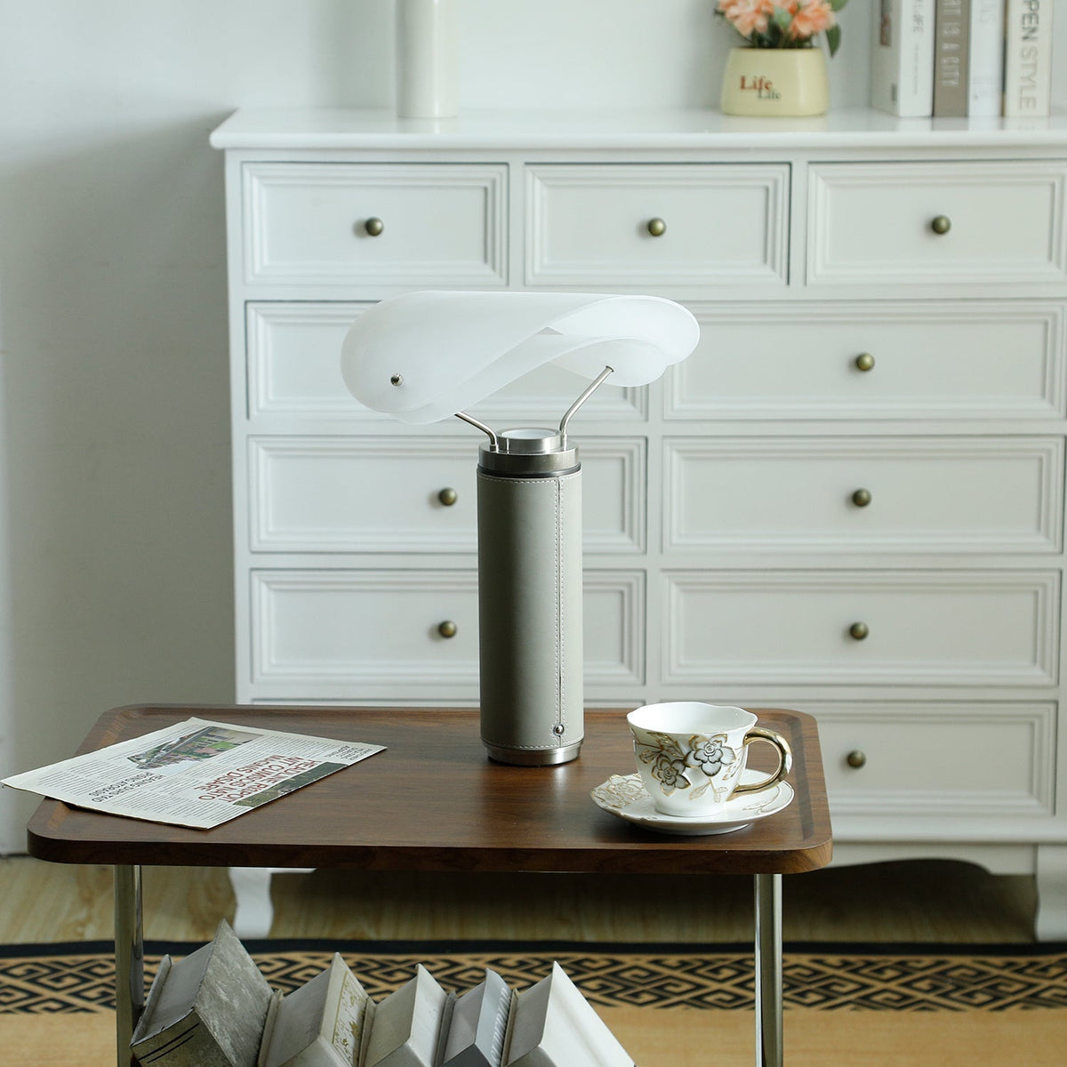 Inorielis lámpara de mesa escultórica de travertino