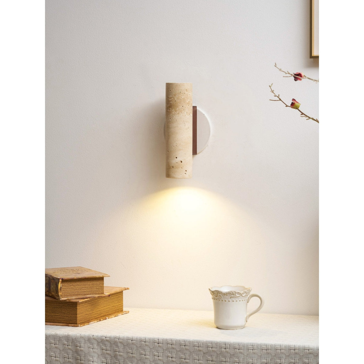 Nula aplique de pared cilindro madera travertino