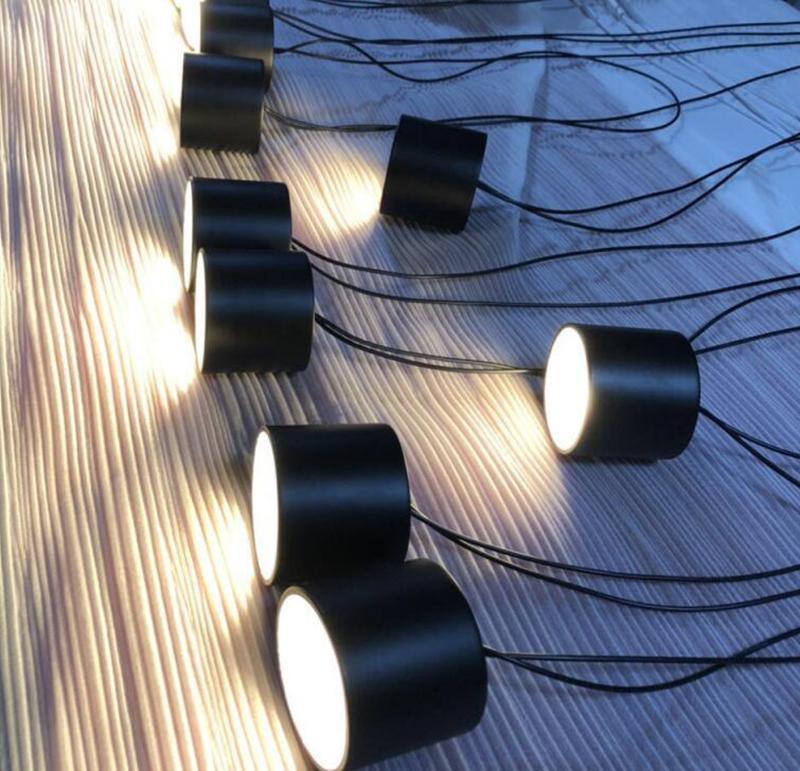 Lustra Lámpara Colgante de la Colección con Cables Delgados y Líneas