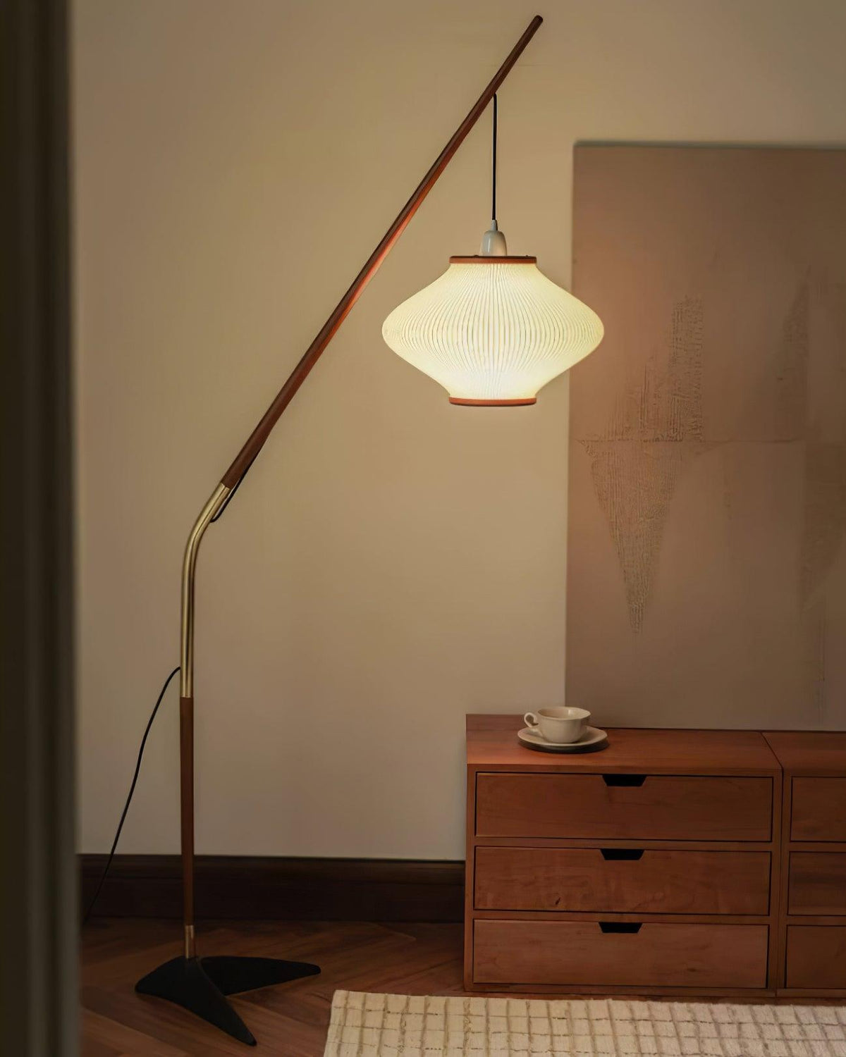 Ervenil lámpara de pie de madera y vidrio estilo mid-century