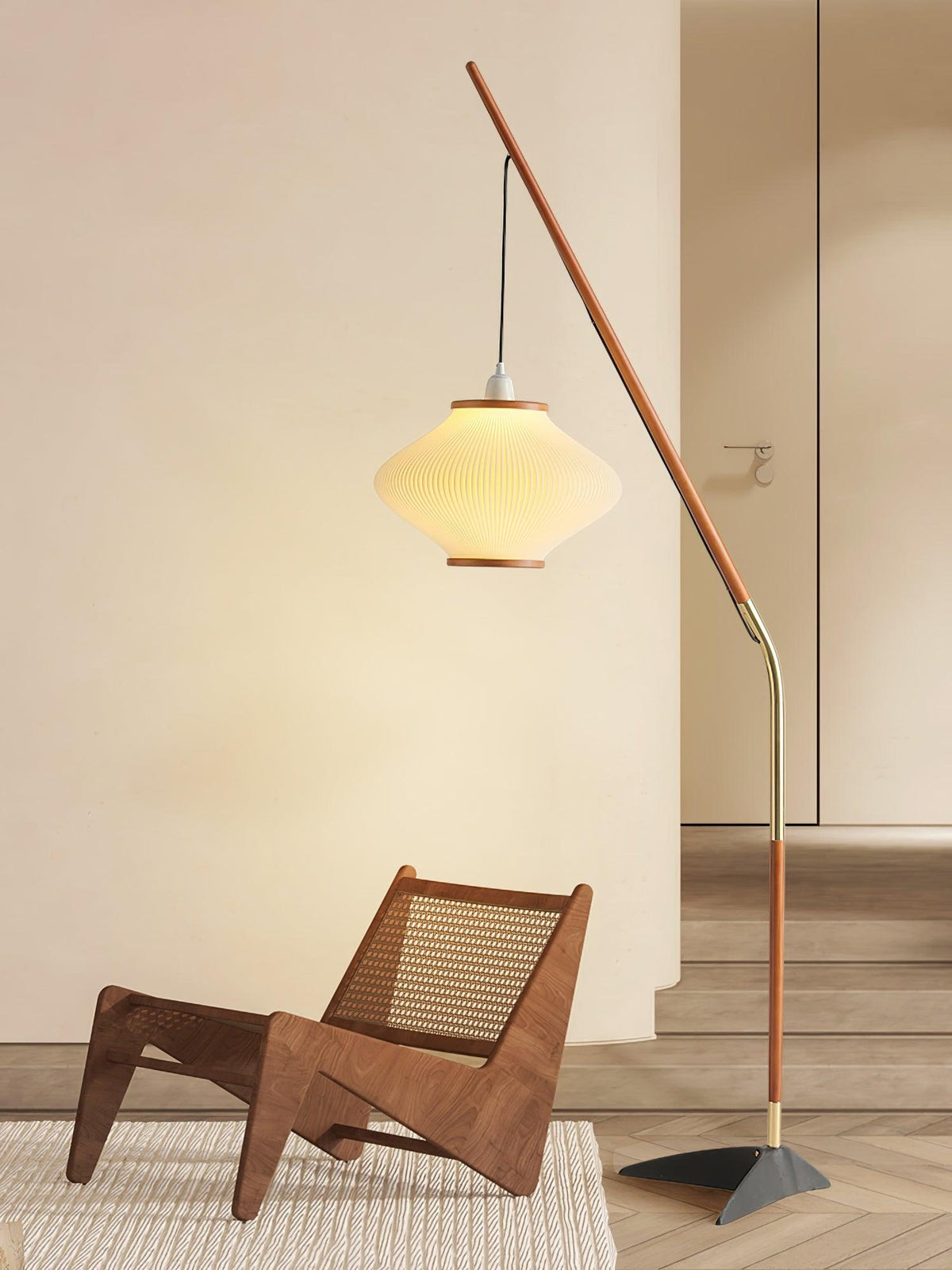 Ervenil lámpara de pie de madera y vidrio estilo mid-century