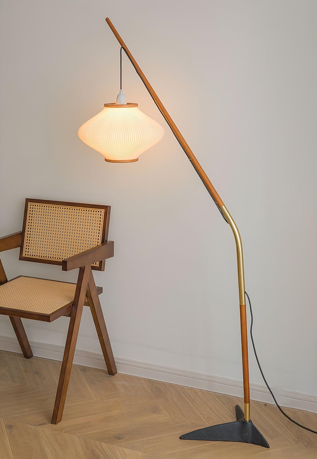 Ervenil lámpara de pie de madera y vidrio estilo mid-century
