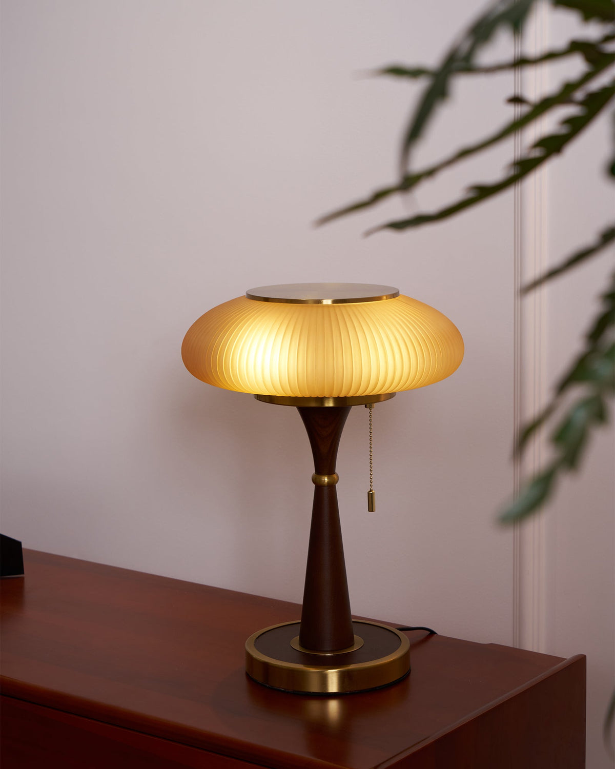Vevelo lámpara de mesa de madera vintage
