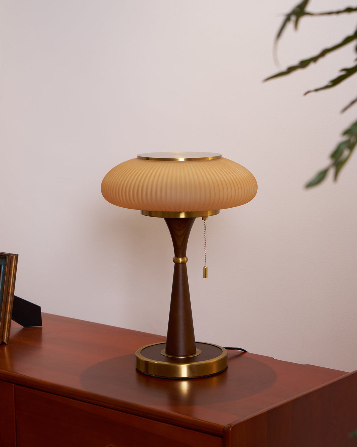 Vevelo lámpara de mesa de madera vintage