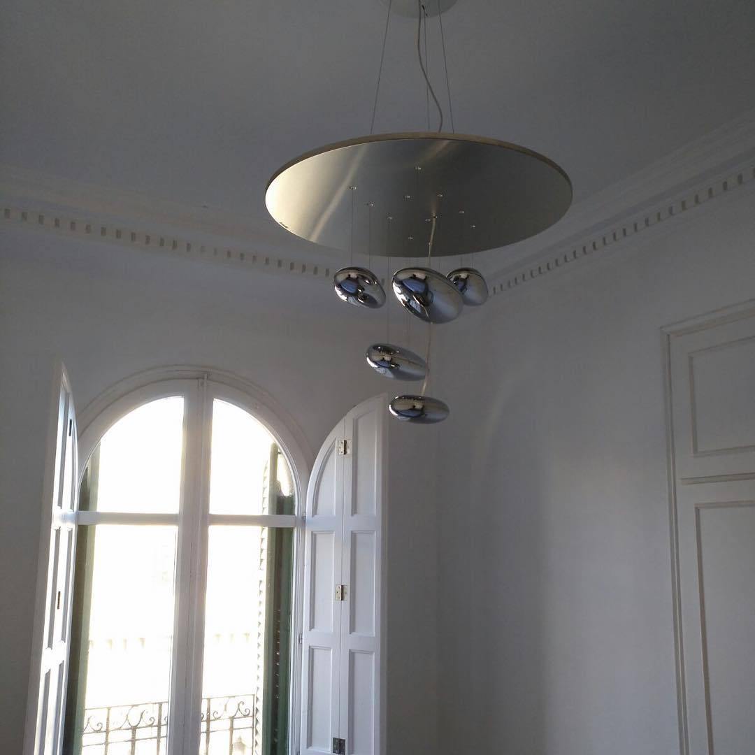 Orinanelle lámpara de araña escultórica de aluminio