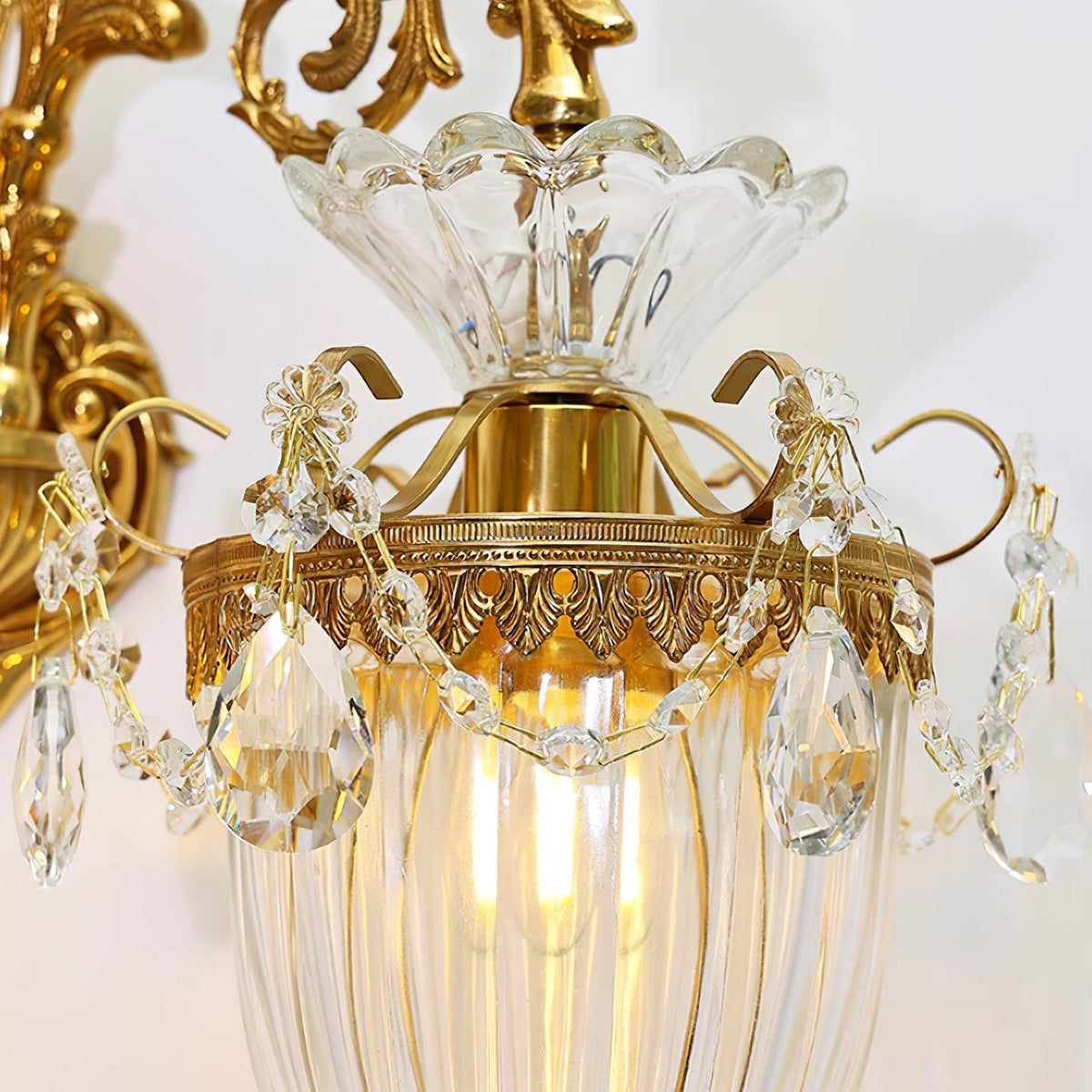 Vireon aplique de pared doble dorado moderno