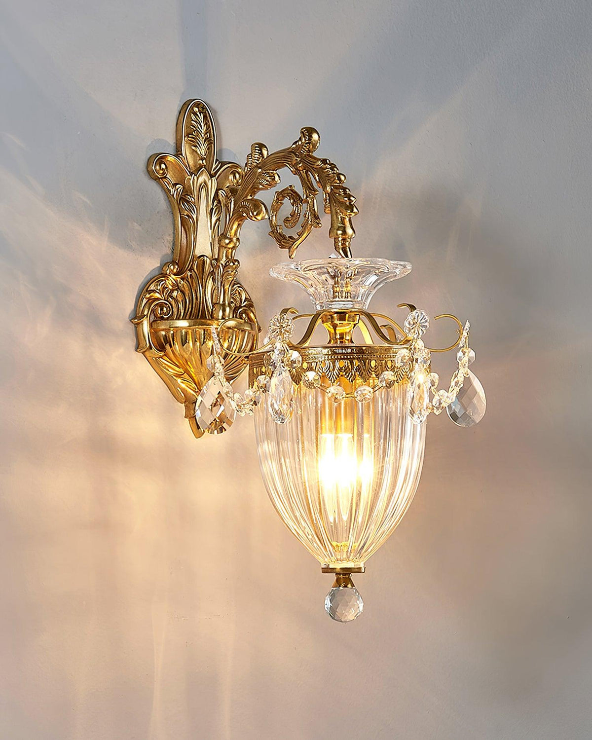 Vireon aplique de pared doble dorado moderno
