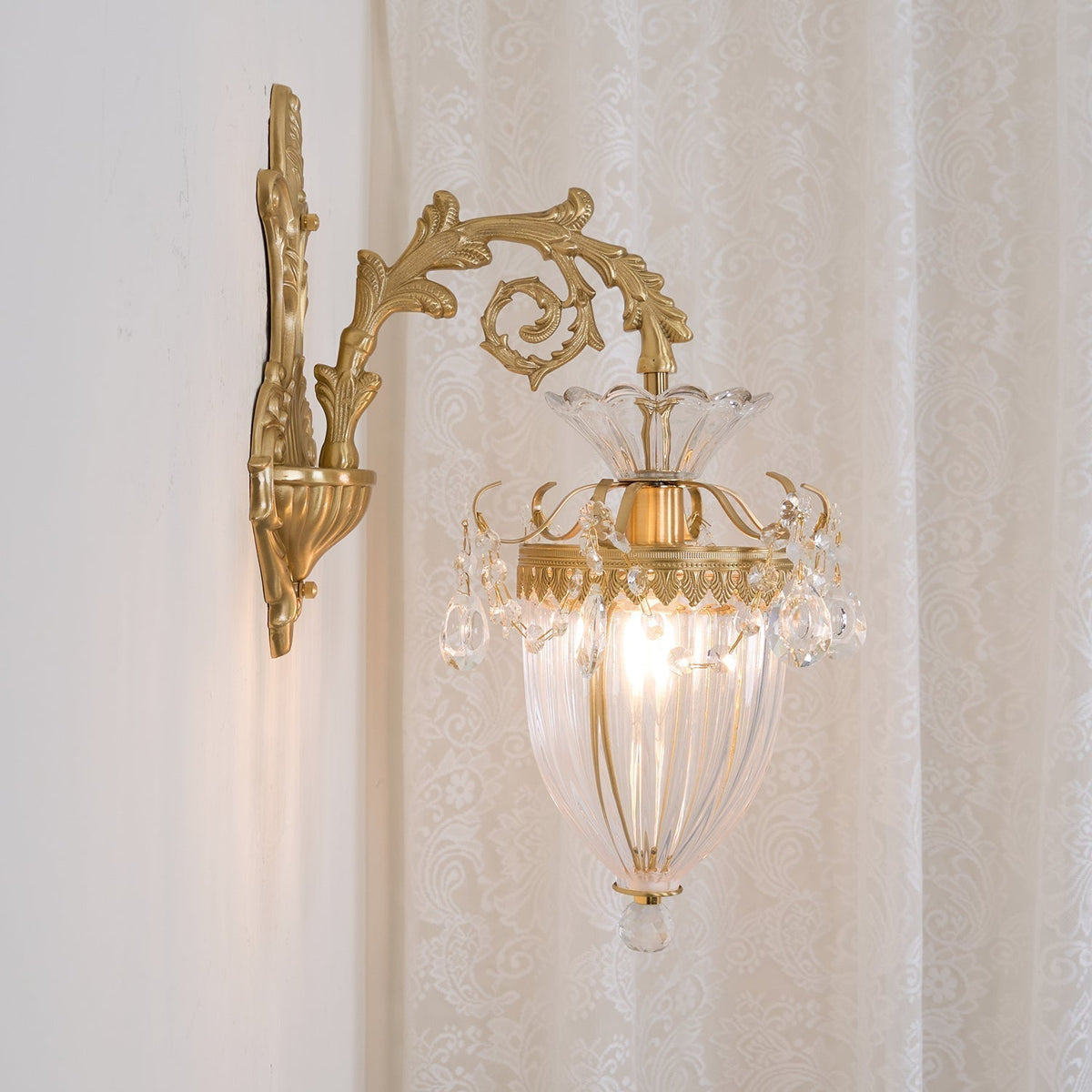 Vireon aplique de pared doble dorado moderno