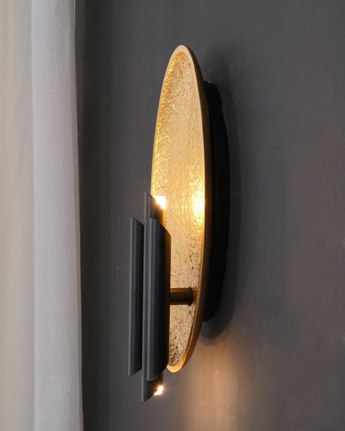 Aurerielle aplique de pared dorado negro minimalista