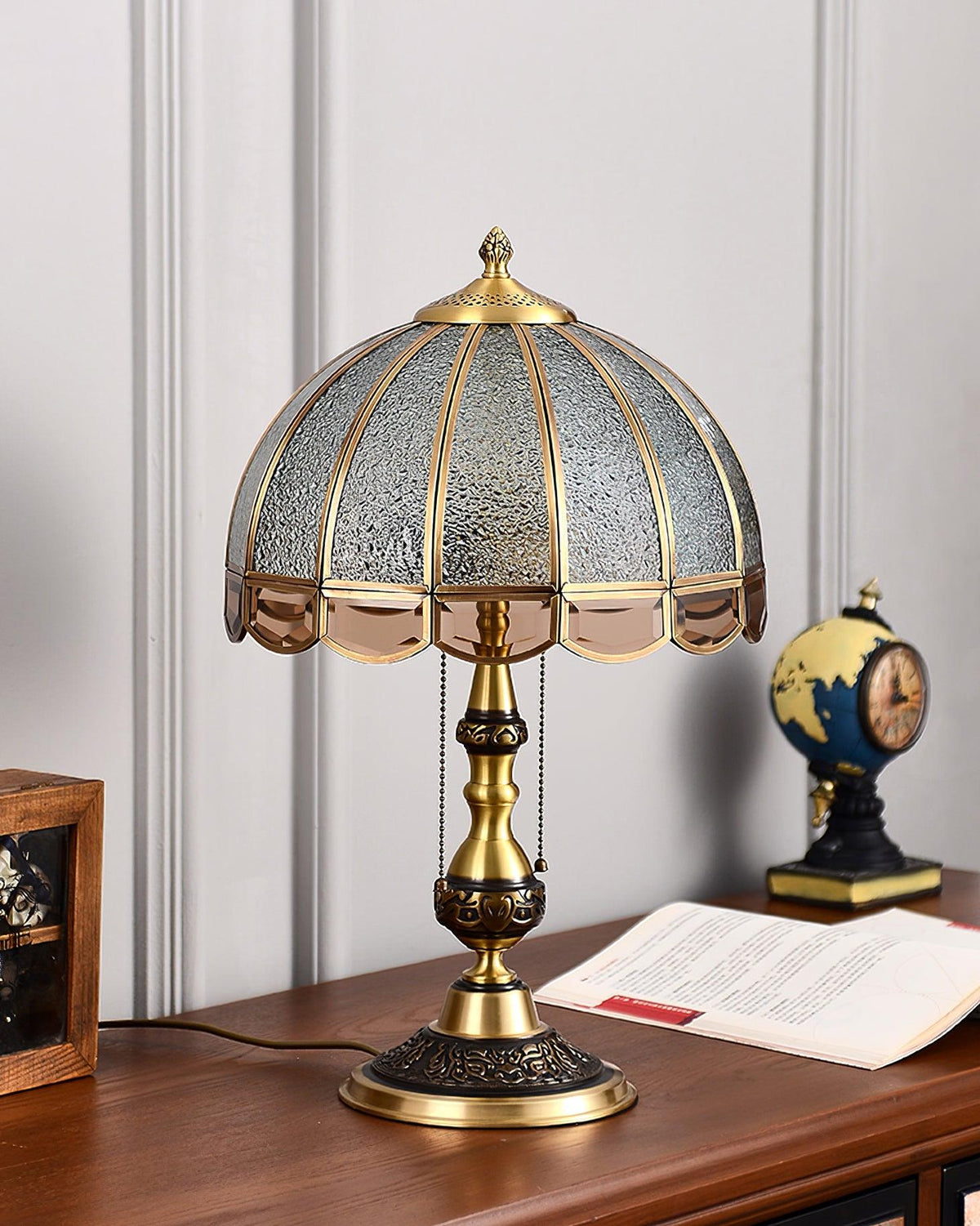 Brillix lámpara de mesa de vidrio y latón Glam