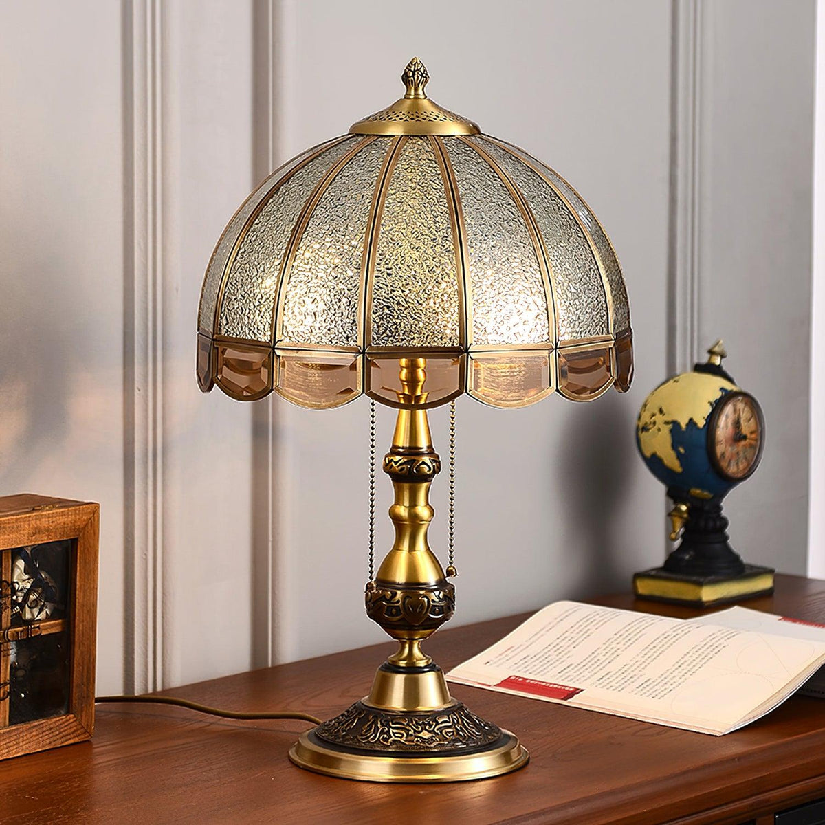 Brillix lámpara de mesa de vidrio y latón Glam