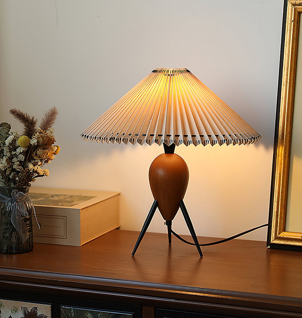 Elyse lámpara de mesa de madera y tejido