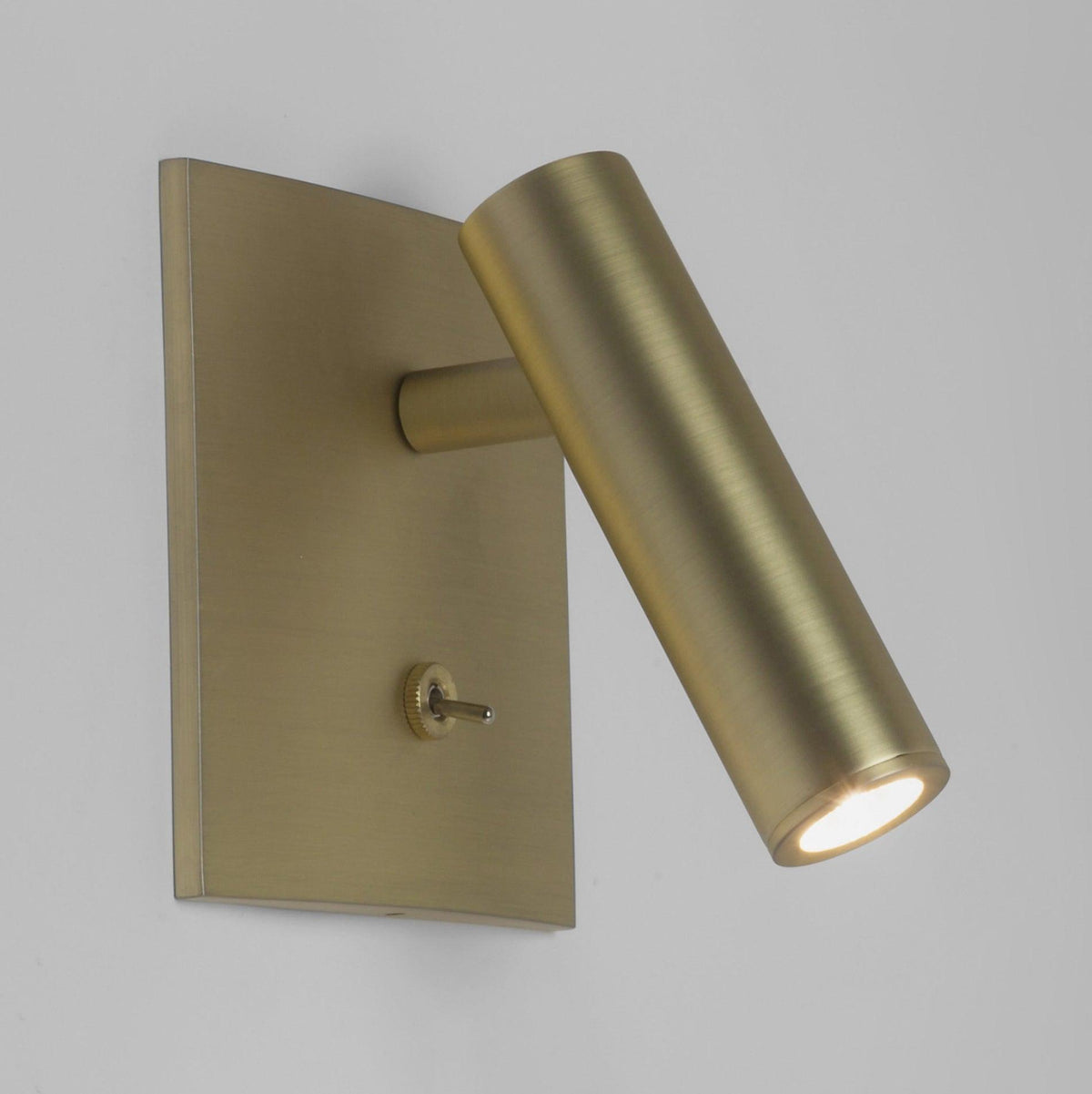 Teriiira aplique de pared Micro Square con interruptor y foco