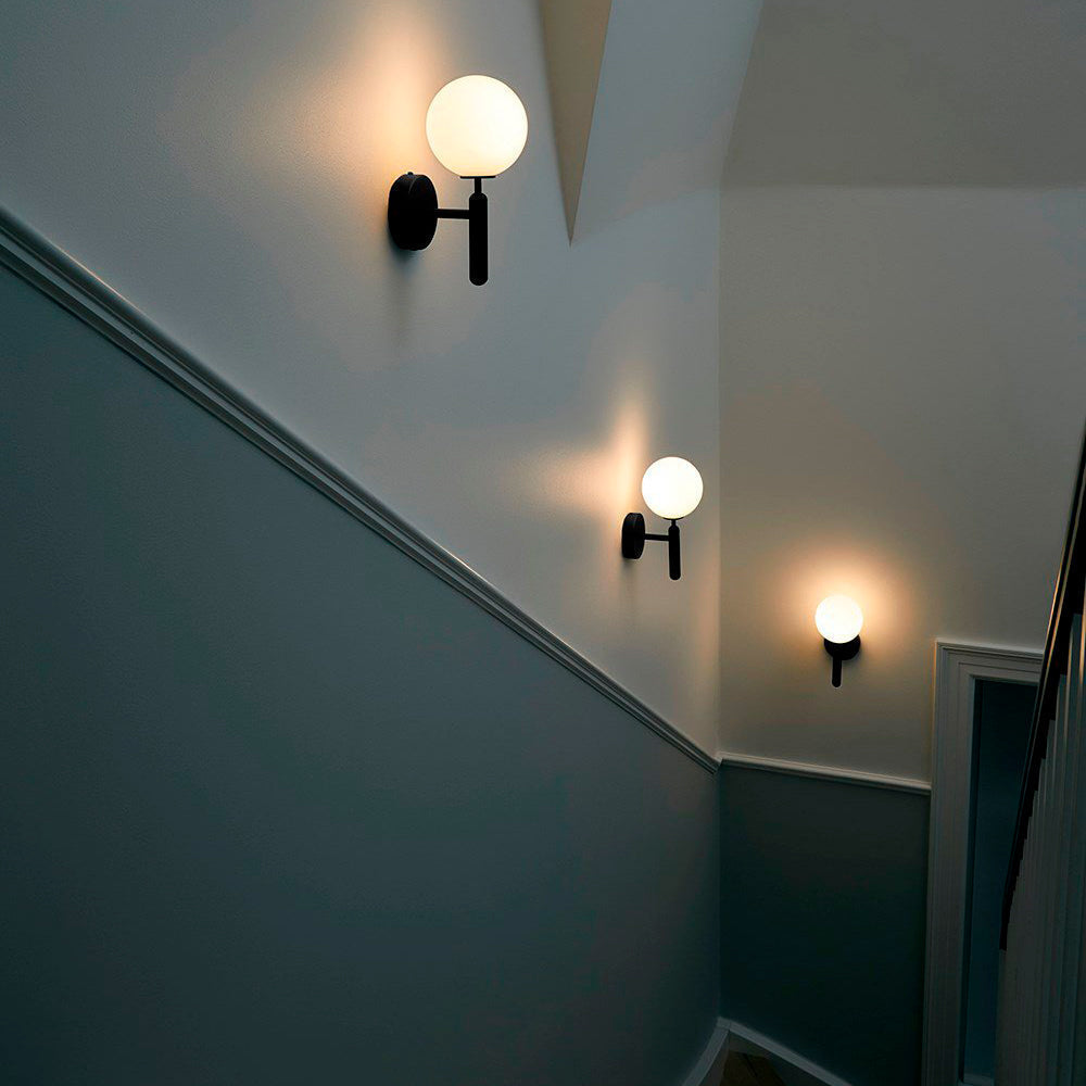 Kynlo aplique de pared con globos de vidrio claro estilo nórdico enchufable esfera