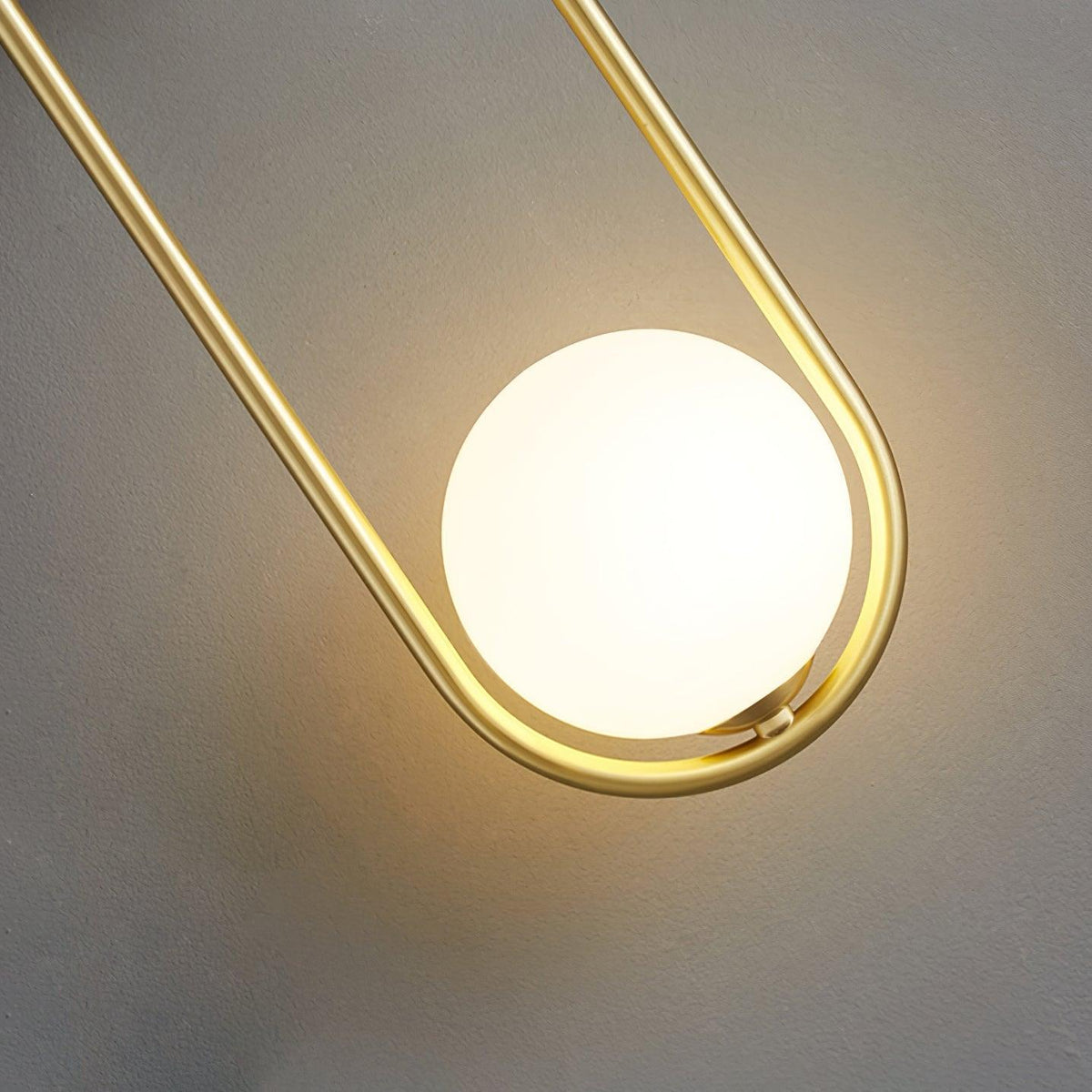 Solarine Radiain aplique de pared minimalista en latón