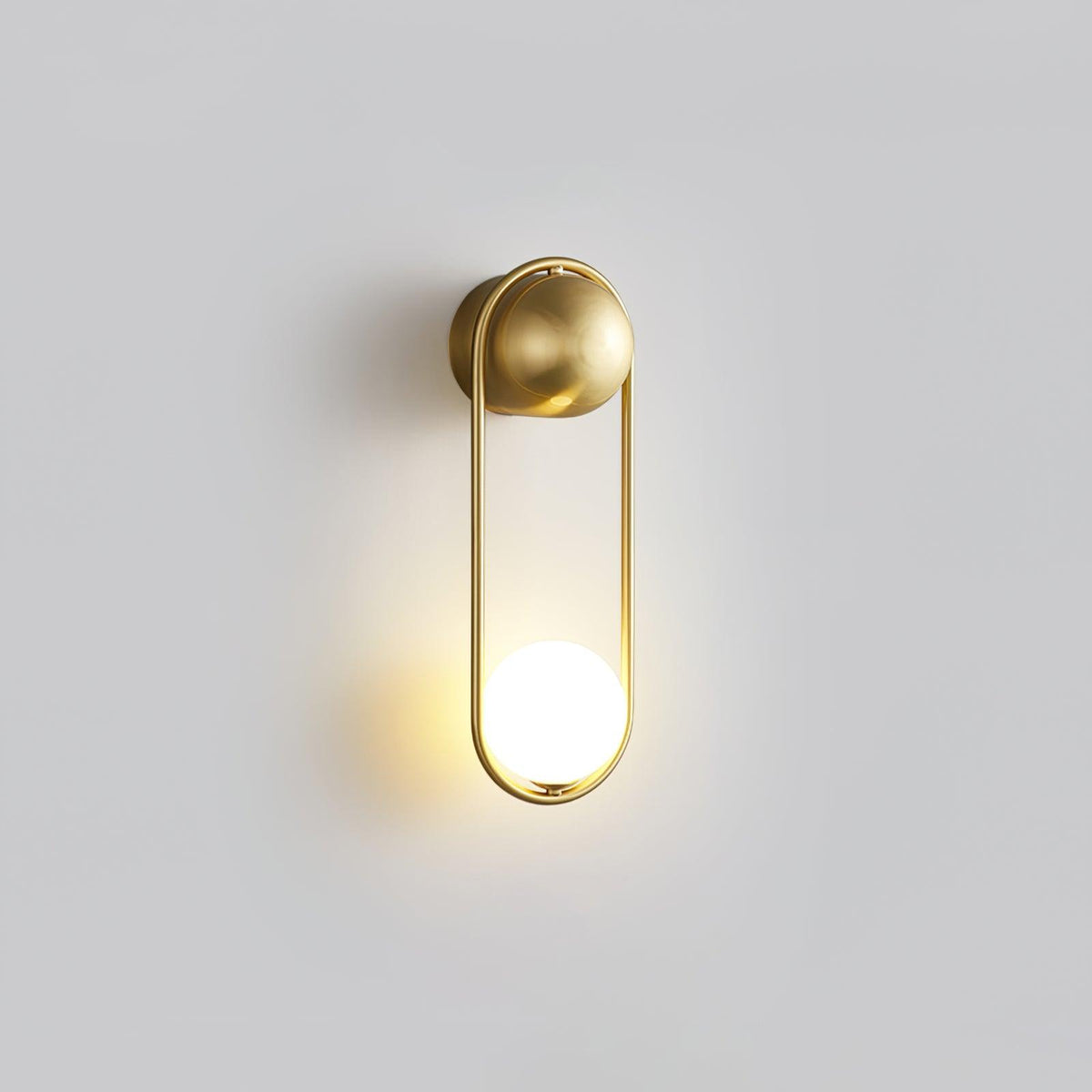 Solarine Radiain aplique de pared minimalista en latón