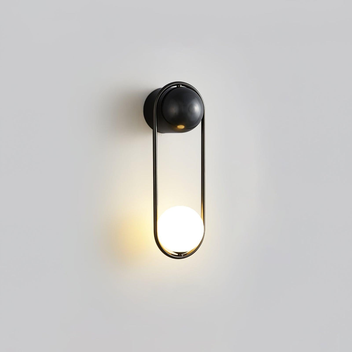 Solarine Radiain aplique de pared minimalista en latón