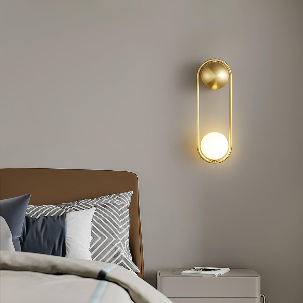 Solarine Radiain aplique de pared minimalista en latón