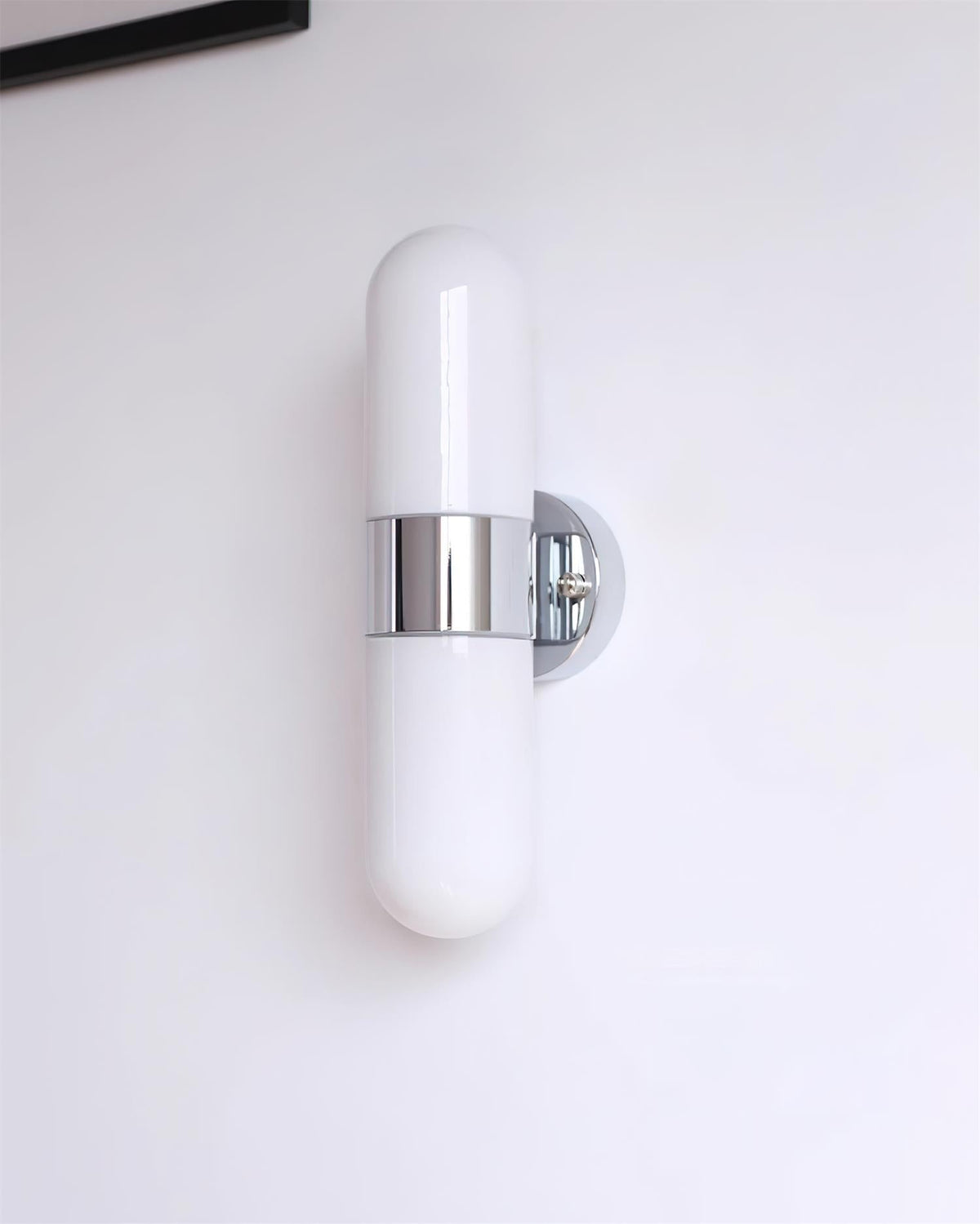 Aplique de pared de metal y vidrio moderno minimalista vertical para dormitorio