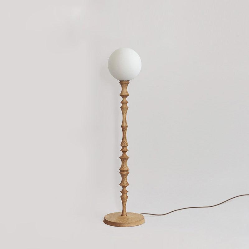 Vilten lámpara de pie elegante de madera