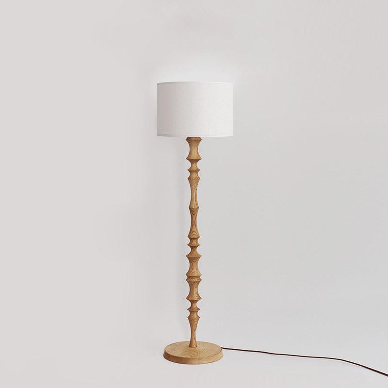 Vilten lámpara de pie elegante de madera