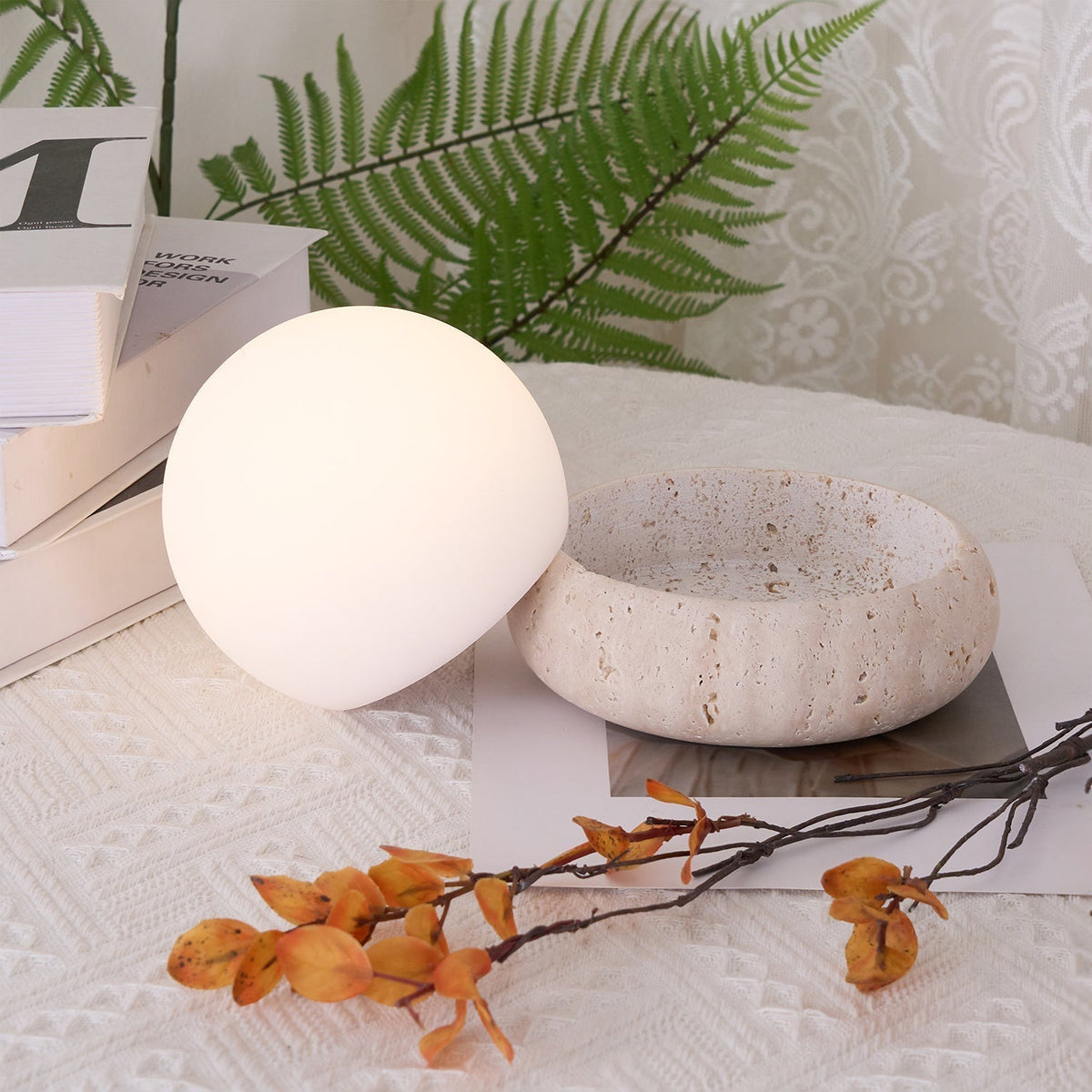 Caliror lámpara de mesa con esfera de travertino