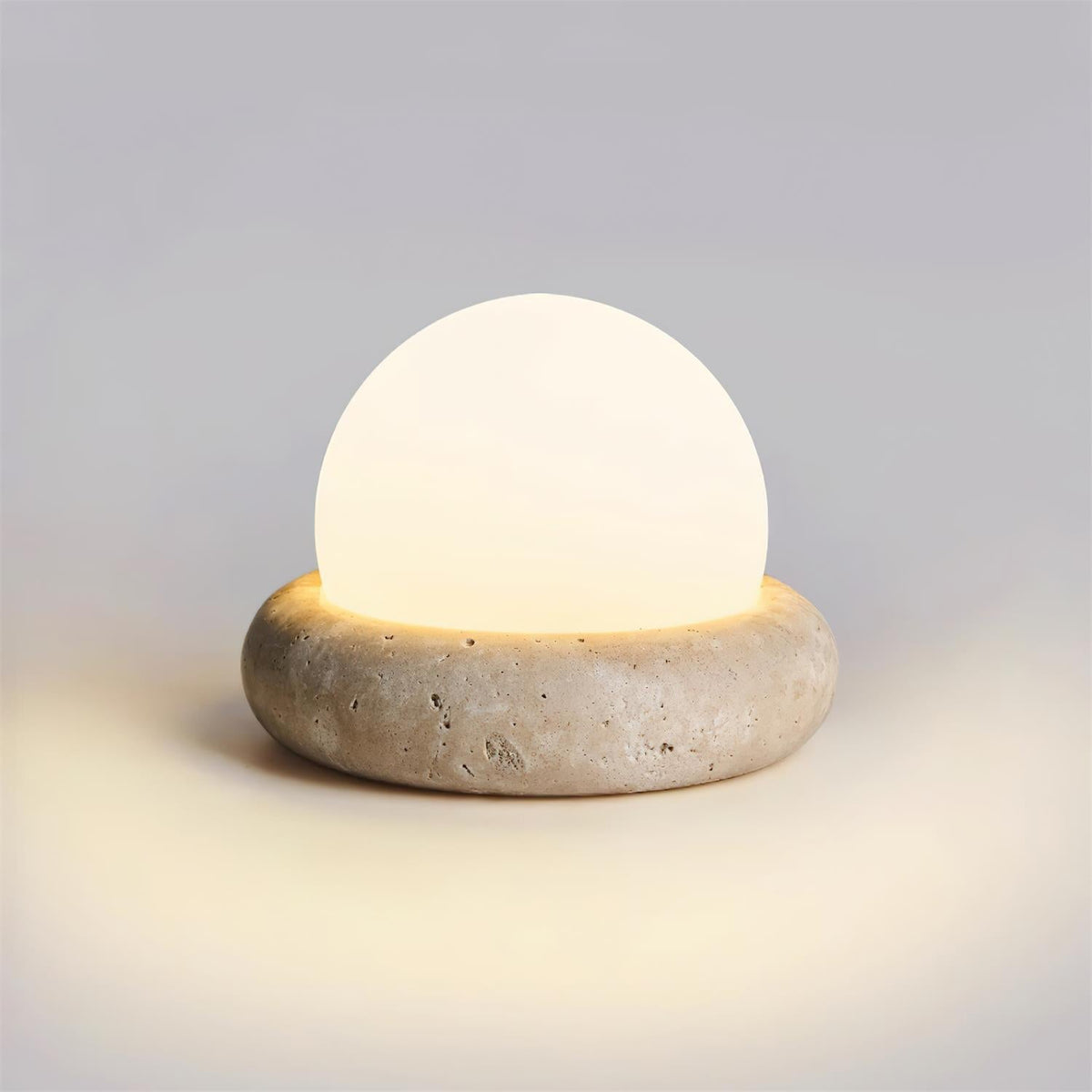 Caliror lámpara de mesa con esfera de travertino