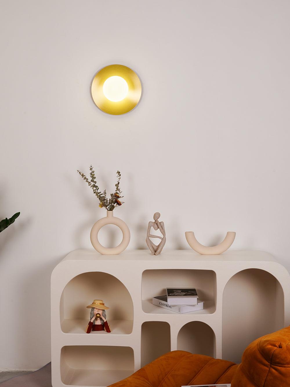Elem aplique de pared moderno minimalista redondo de arte en latón y vidrio