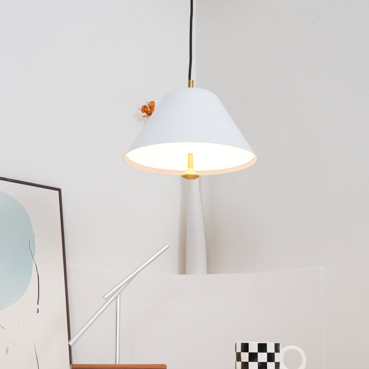 Evir lámpara colgante en vidrio, latón y estilo minimalista