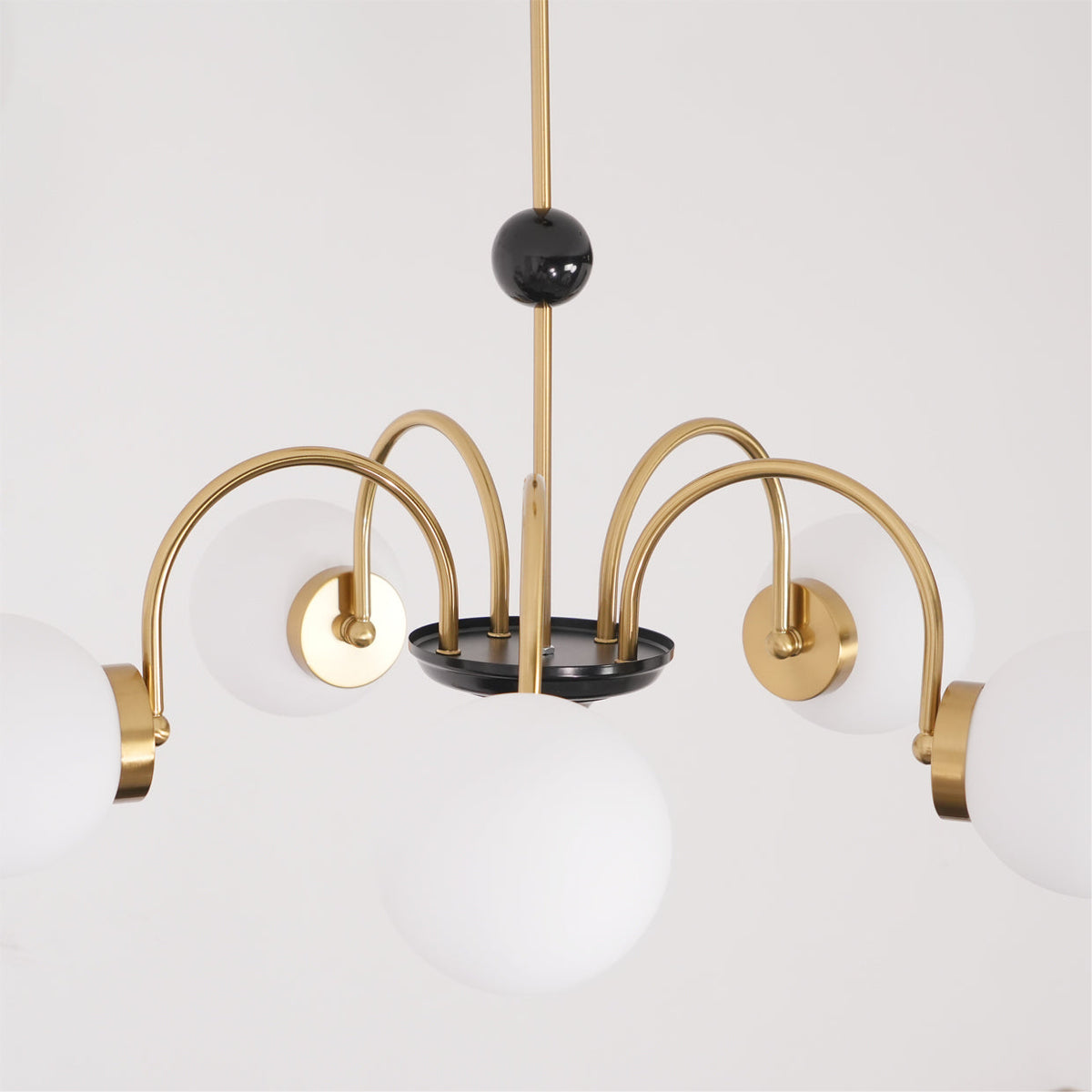 Lámpara de araña con brazos curvos y globos modernos estilo para comedor esfera