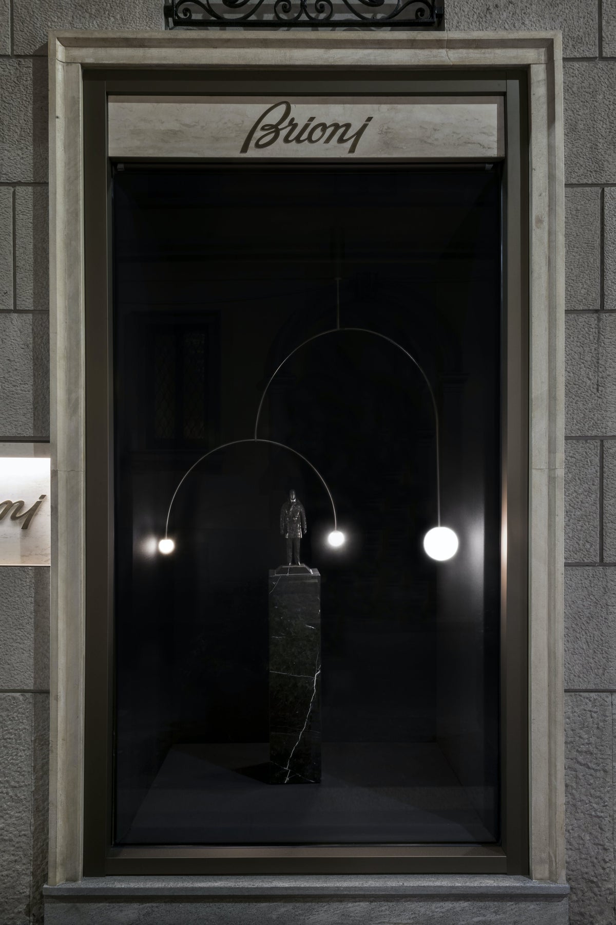 Lustra Chandelier Mobile Black Minimalist
