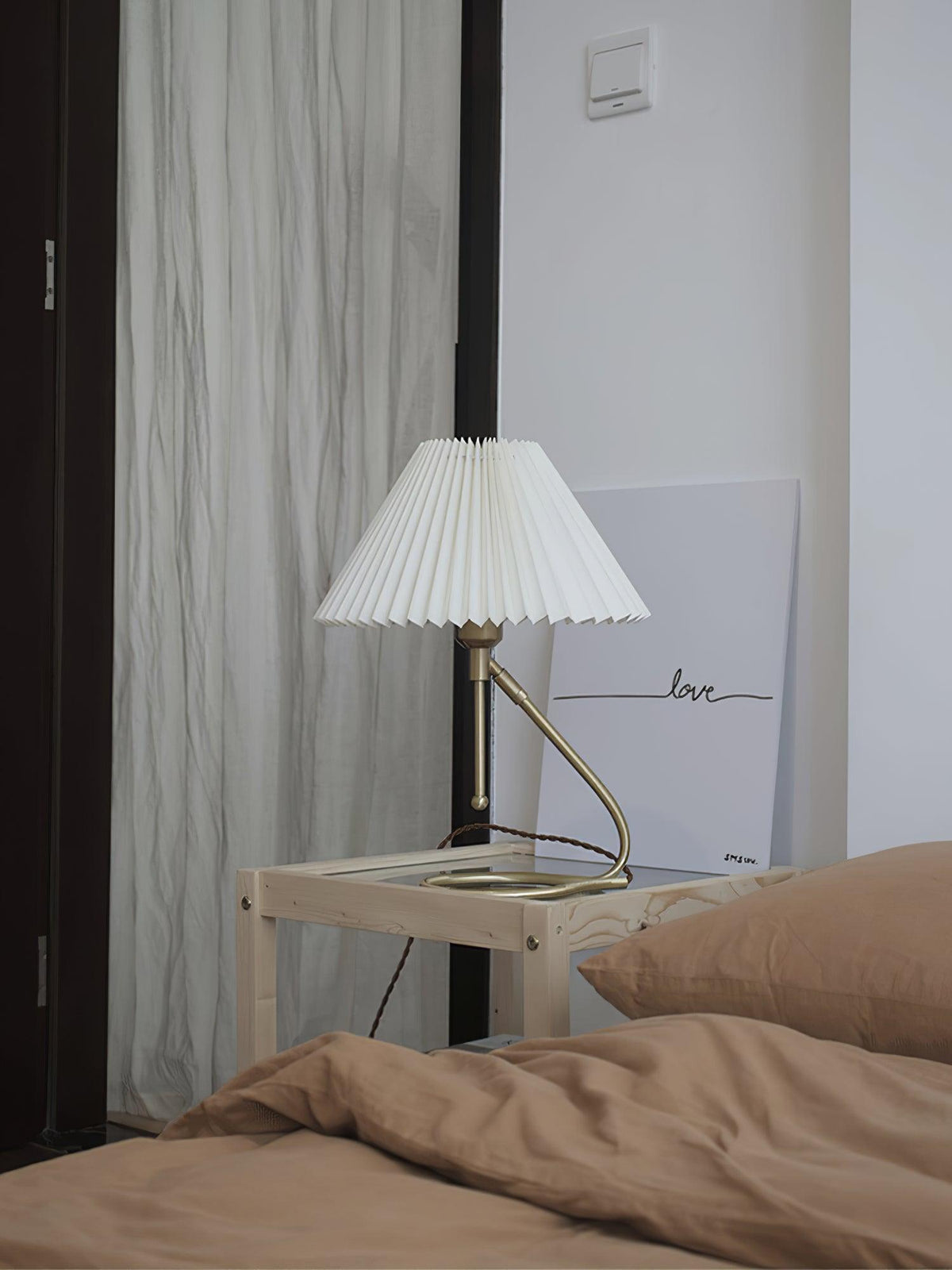 Linuia lámpara de mesa con pantalla transparente de tela