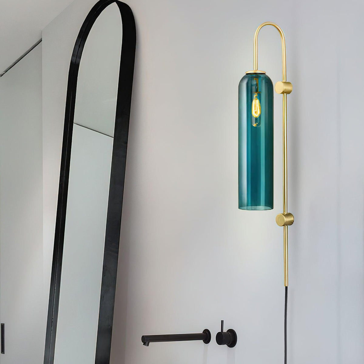 Valentina Lámpara de Pared de Vidrio Moderna con Enchufe