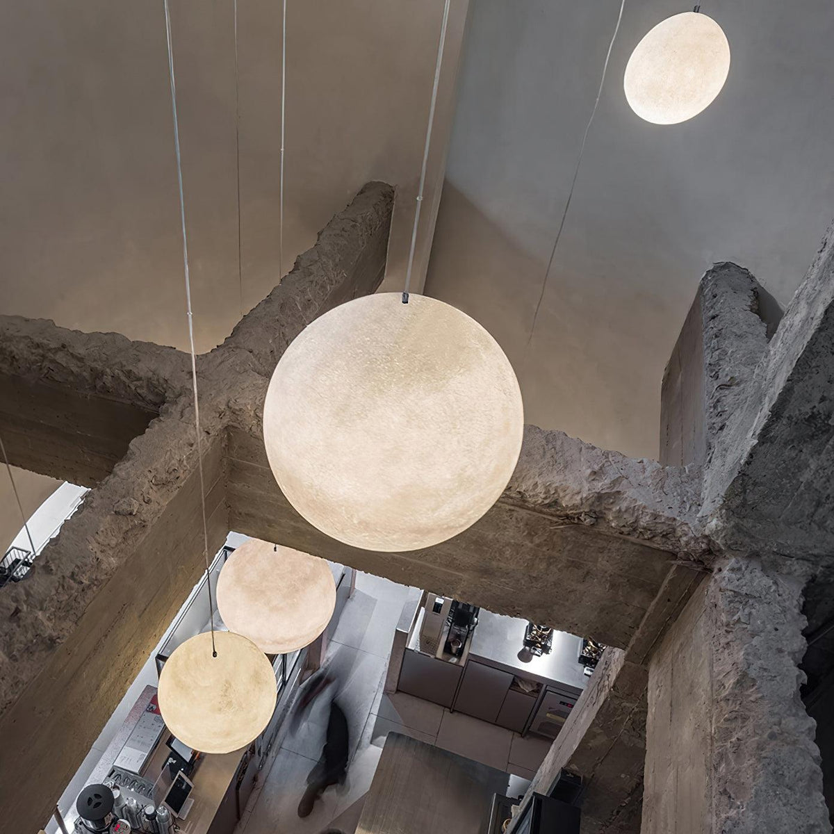 Miralaine lámpara colgante en forma de luna para salón