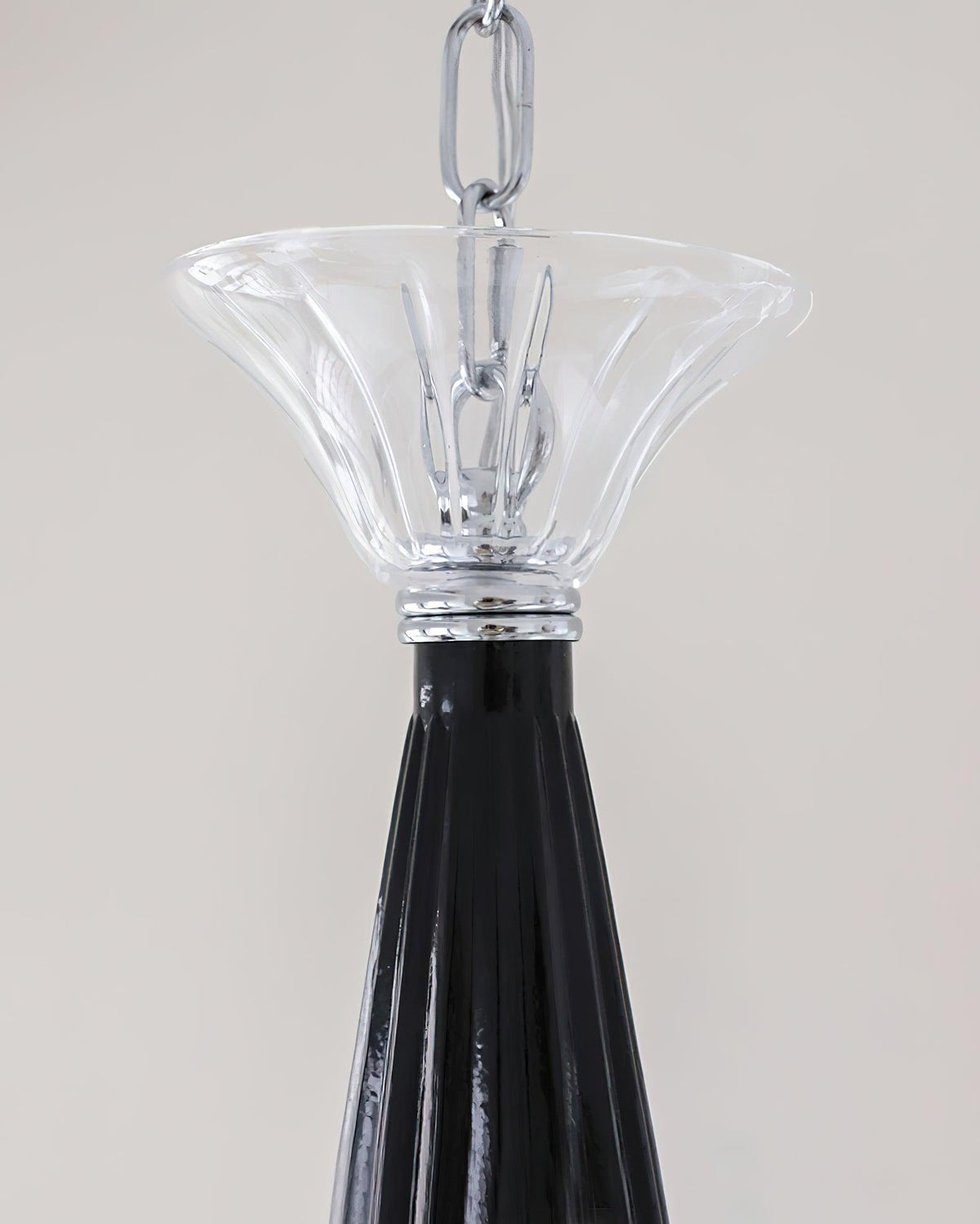 Silten lámpara de araña negra con brazos de Murano y difusores de vidrio estilo vela clásico