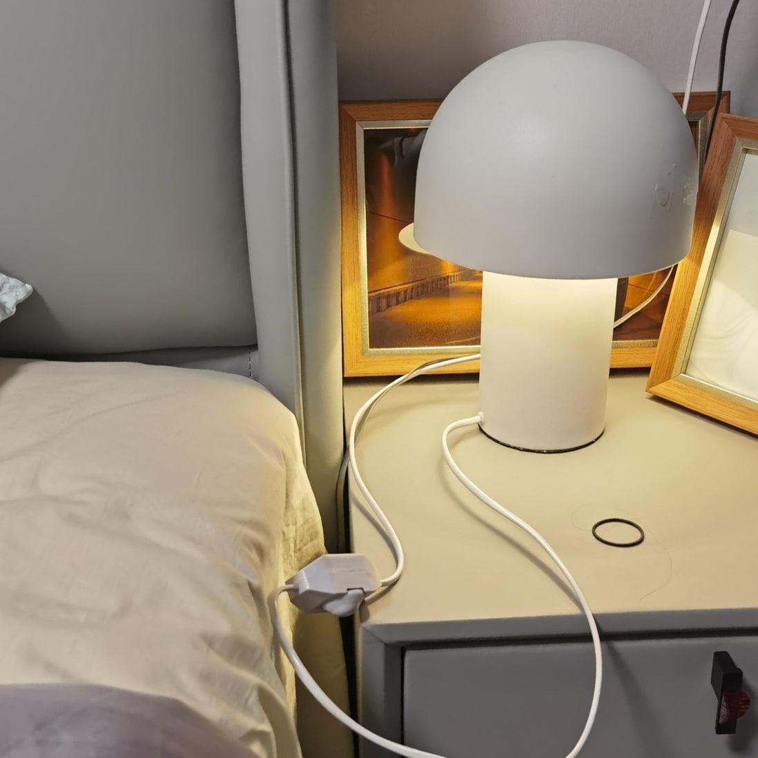 Urathen lámpara de mesa