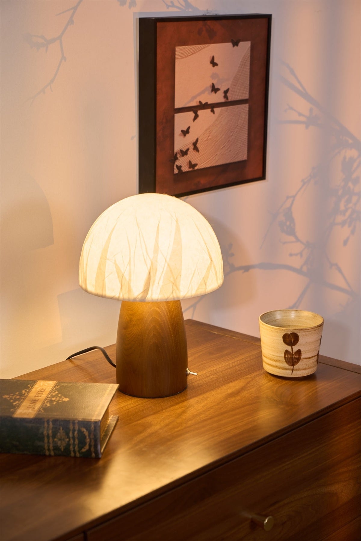 Nimbus lámpara de mesa de madera y tela