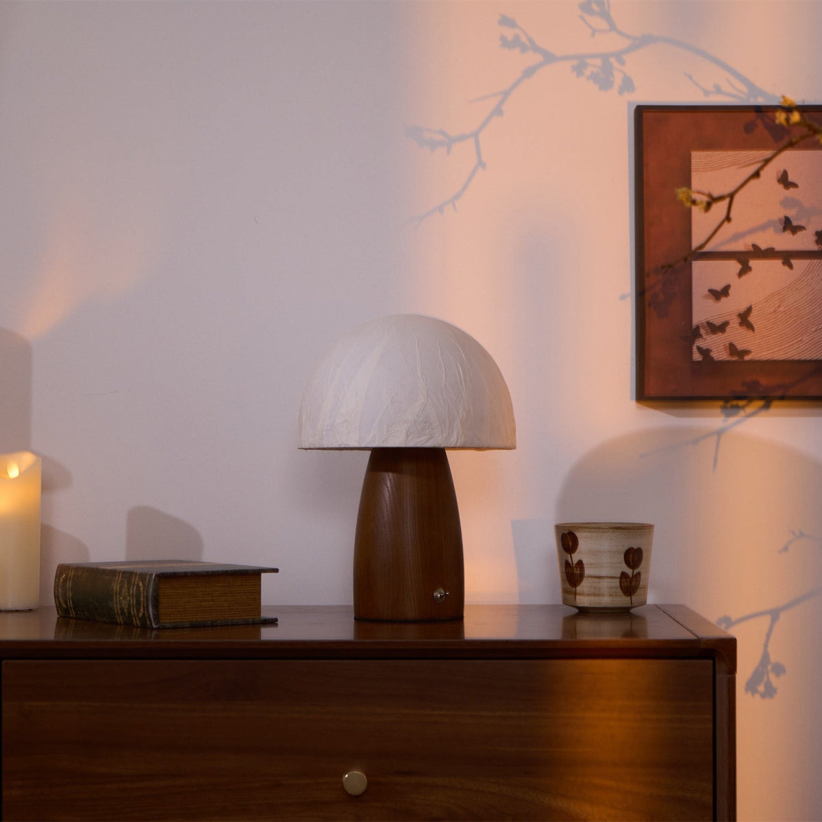 Nimbus lámpara de mesa de madera y tela