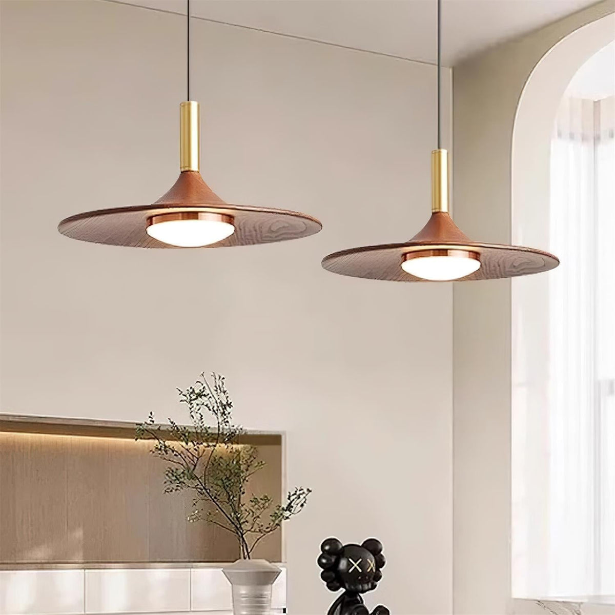 Kaelin lámpara colgante de forma de sombrero, madera estilo mid-century