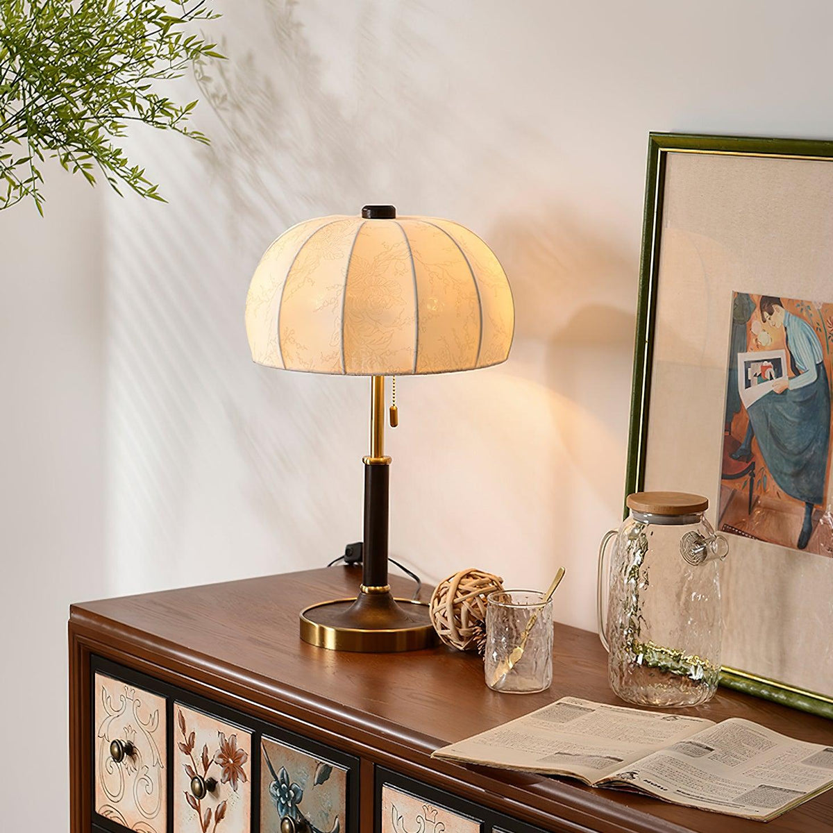 Nalemu lámpara de mesa de madera y tejido