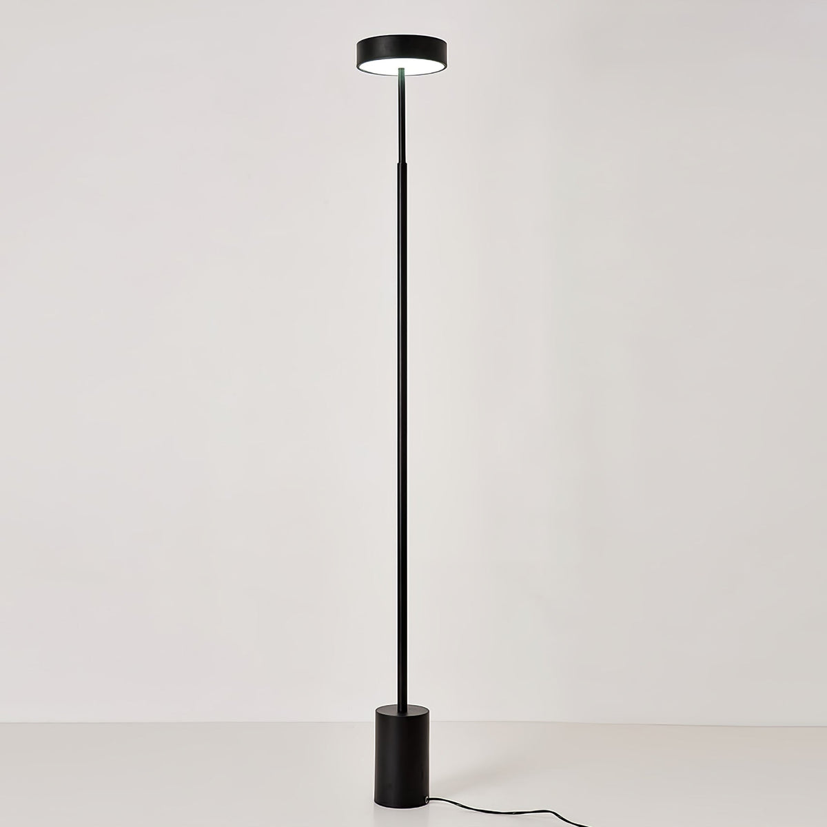 Circa lámpara de pie minimalista rotativa
