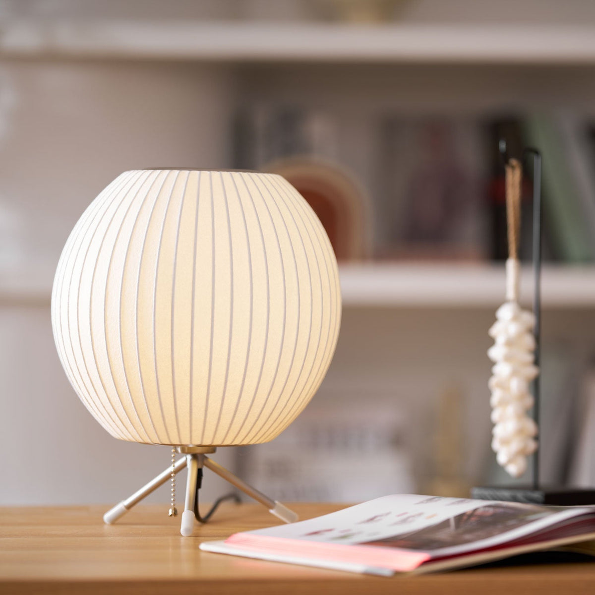 Rostix lámpara de mesa minimalista de acero