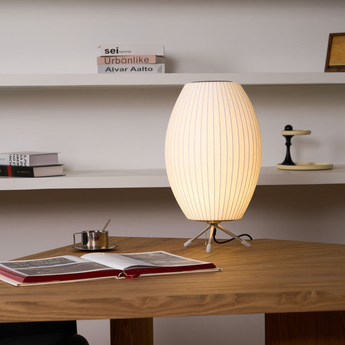 Rostix lámpara de mesa minimalista de acero