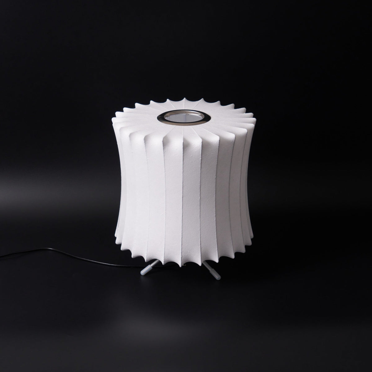 Rostix lámpara de mesa minimalista de acero