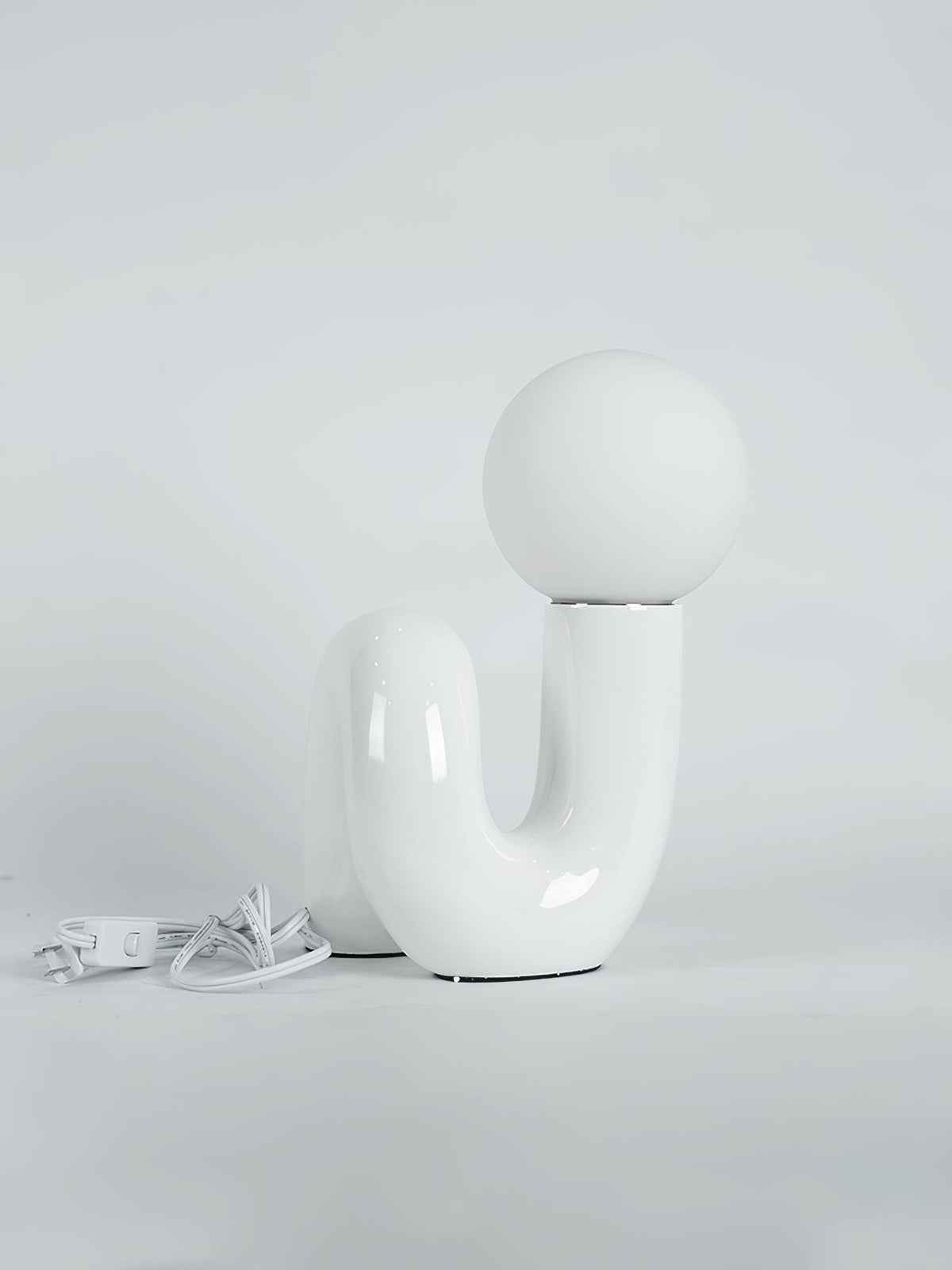 Soreeon lámpara de mesa de estilo lúdico N Shape todo en blanco
