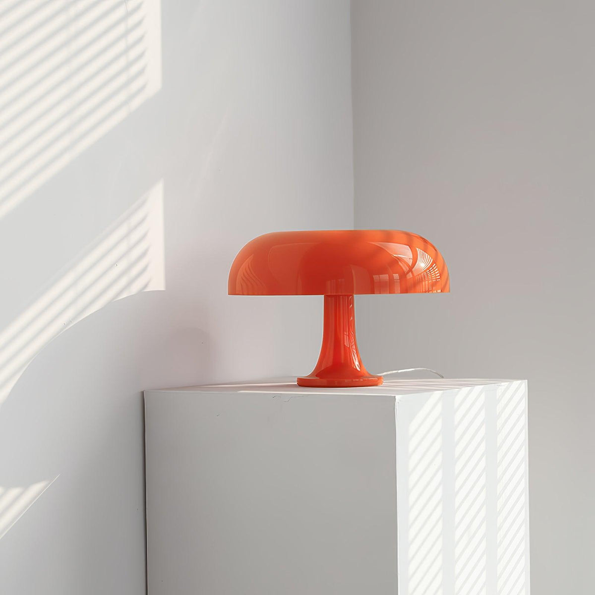 Orelielia lámpara de mesa de estilo lúdico