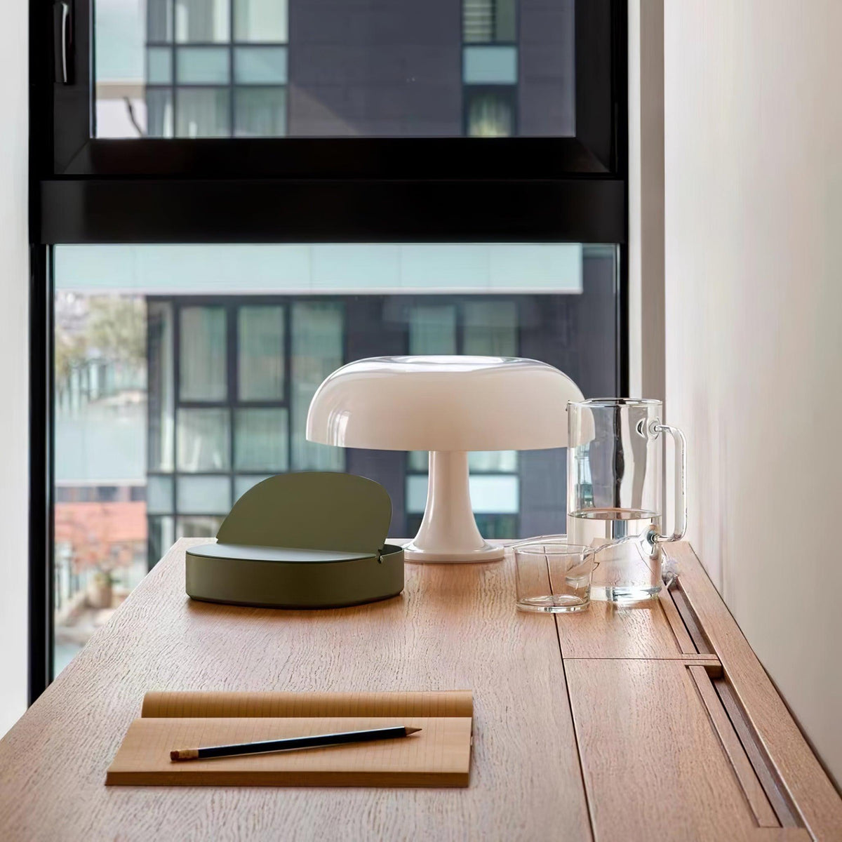 Orelielia lámpara de mesa de estilo lúdico