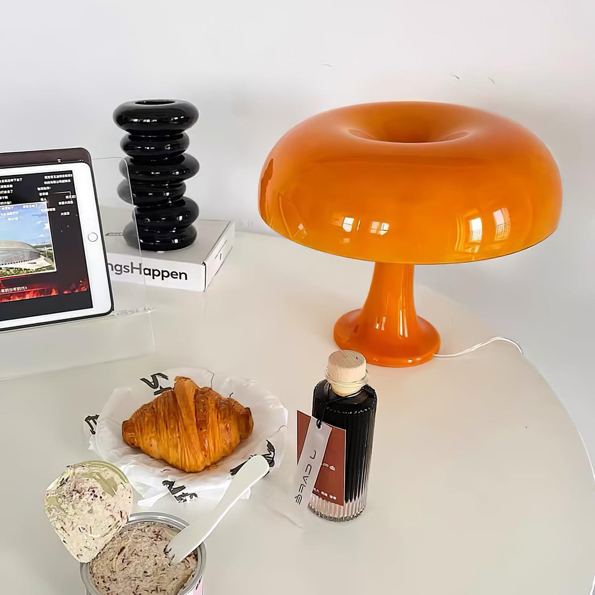 Orelielia lámpara de mesa de estilo lúdico